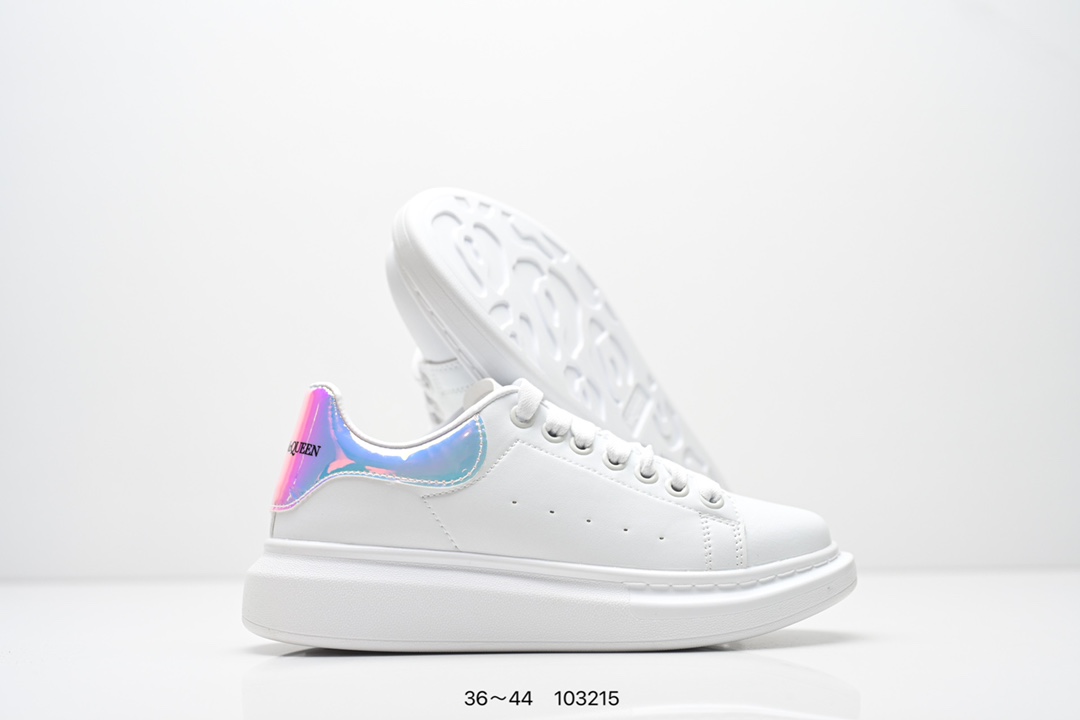 【龙洋专供】 💰130
意大利高奢品牌Alexander McQueen亚历山大·麦昆 Sole Leather Sneakers低帮时装厚底休闲运动小白鞋
货号:553770 WHZ4N 9086
尺码:看图所示
ID:103215