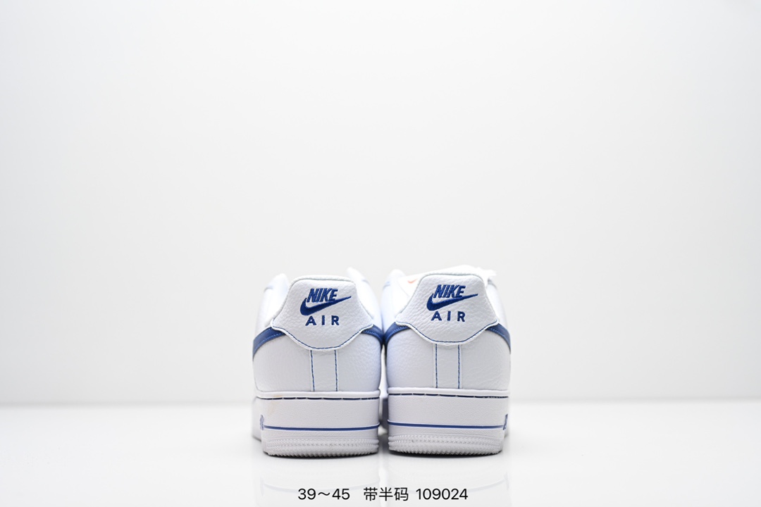 💰160
耐克Nike Air Force 1 Low  空军一号低帮百搭休闲运动板鞋。柔软、弹性十足的缓震性能和出色的中底设计，横跨复古与现代的外型结合，造就出风靡全球三十多年的Force 1。
货号：DD8959-100
尺码:39 40 40.5 41 42 42.5 43 44 45
ID:109024