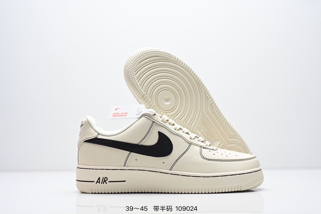 集合💰160
耐克Nike Air Force 1 Low  空军一号低帮百搭休闲运动板鞋。柔软、弹性十足的缓震性能和出色的中底设计，横跨复古与现代的外型结合，造就出风靡全球三十多年的Force 1。
货号：DD8959-100
尺码:39 40 40.5 41 42 42.5 43 44 45
ID:109024