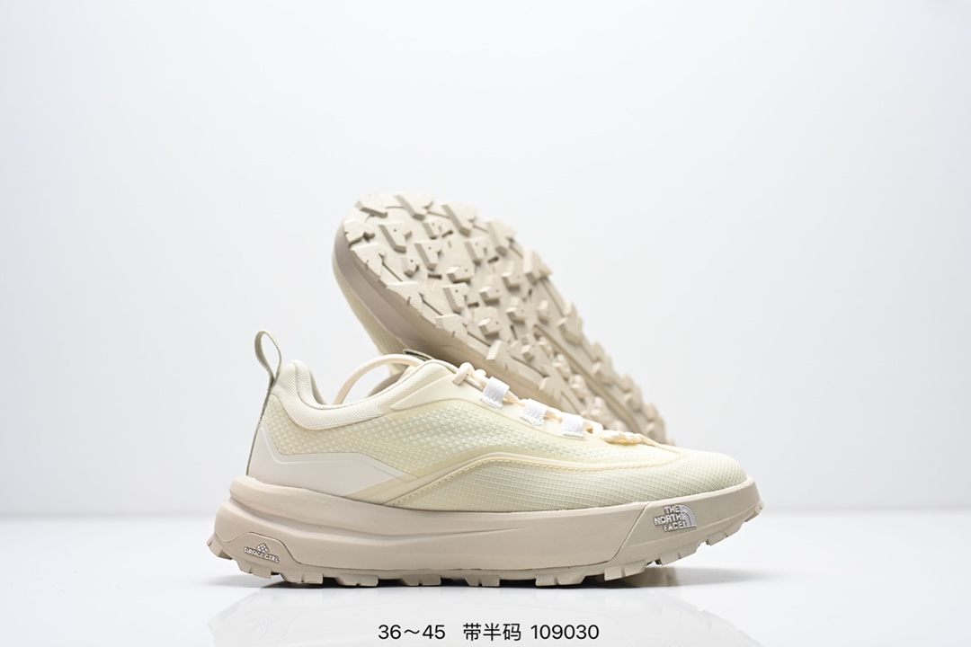 集合💰190
户外老爹运动鞋 The North Face 北面厚底增高跑步鞋 北脸男款老爹鞋 护脚踝登山鞋 透气织物鞋面 户外耐磨徒步鞋 。具有出色的抓地力和稳定性，在户外越野中勇往直前！回弹性中底具有出色的缓震效果，高性能大底，强力抓地，从容应对多种地形！

码数:  36-45含半码
编码：109030