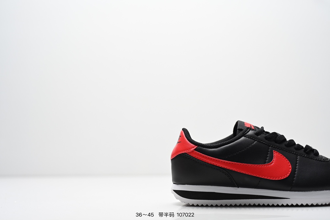 💰110
公司级：Nike Classic Cortez Basic SL耐克经典轻便舒适男子阿甘鞋休闲跑步鞋运动鞋 
纯粹而执着的精神 使得Cortez种在了一代人的心里 无论是否喜欢它复古的鞋型 
货号：905614
尺码：看图所示
ID:107022