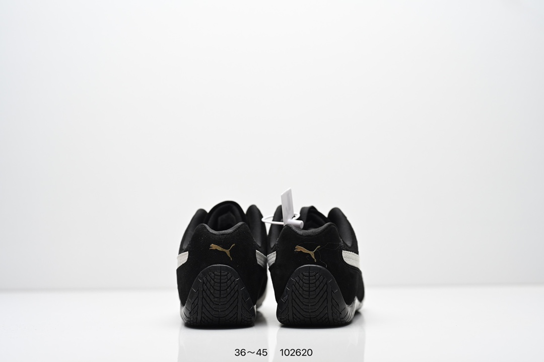  💰200
彪马 OPEN YY x Puma Speedcat合作鞋款  PUMA 联名时尚休闲运动板鞋。这双韩国辣妹疯抢的 Puma，是 OPEN YY 走向全球市场的关键 Speedcat 与其他平底运动鞋相比，更加前卫、性感；本次联名以 PUMA 经典的赛车鞋款「speed cat」为蓝本，将会有粉色与棕色两个版本，且都搭载了麂皮的鞋身与网面进行拼接。选用的长鞋舌也是完美顺应了最近的潮流趋势，复古味道满满。
货号：398846
尺码：36～45
编号：102620