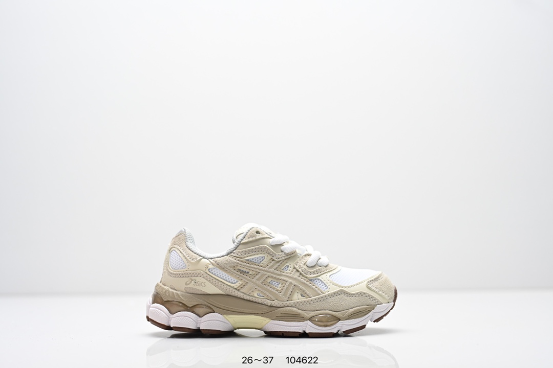 童鞋 童鞋:ASICS/亚瑟士 Tiger GEL-NYC PS 户外越野休闲运动跑步鞋.#透气网眼鞋面配合部分合成革材质#采用全新AHAR+橡胶材质,更加耐磨. 货号:1201A789 001 编码:104622