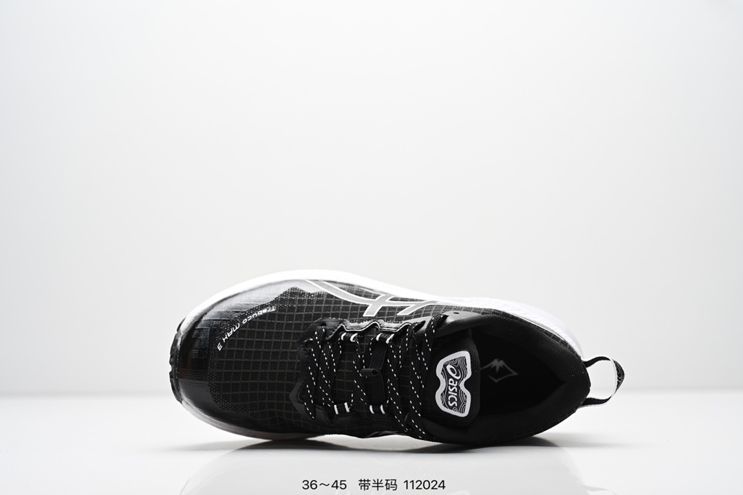 💰160
ASICS GEL-TRABUCO MAX 3 亚瑟士 网面透气 耐磨 越野跑步鞋
这双鞋的外观设计超级吸引人 简约大气 色彩搭配也很时尚 ASICS亚瑟士的独家GEL缓震科技 在跑步过程中感受到前所未有的舒适感 脚底仿佛踩在云端一般轻盈 这双鞋的抓地力也非常出色 无论是湿滑的泥泞小路还是崎岖的山路 它都能牢牢地抓住地面 
货号:1011B976-750
尺码:36 37 37.5 38 39 39.5 40.5 41.5 42 42.5 43.5 44 45
编码：112024
