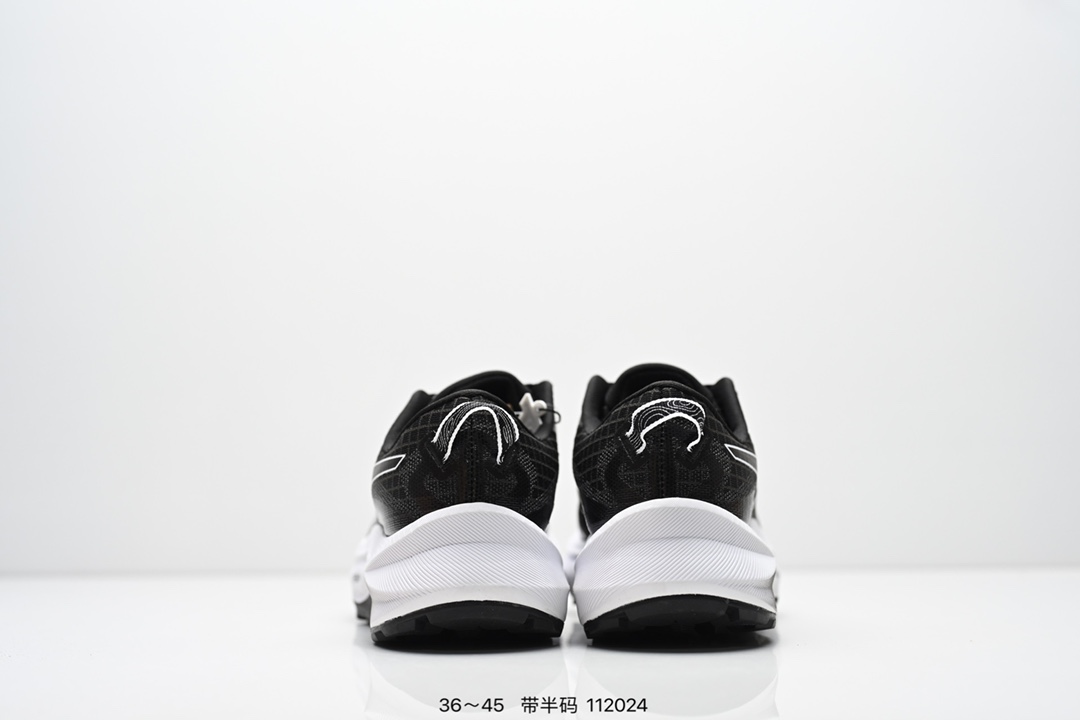 💰160
ASICS GEL-TRABUCO MAX 3 亚瑟士 网面透气 耐磨 越野跑步鞋
这双鞋的外观设计超级吸引人 简约大气 色彩搭配也很时尚 ASICS亚瑟士的独家GEL缓震科技 在跑步过程中感受到前所未有的舒适感 脚底仿佛踩在云端一般轻盈 这双鞋的抓地力也非常出色 无论是湿滑的泥泞小路还是崎岖的山路 它都能牢牢地抓住地面 
货号:1011B976-750
尺码:36 37 37.5 38 39 39.5 40.5 41.5 42 42.5 43.5 44 45
编码：112024