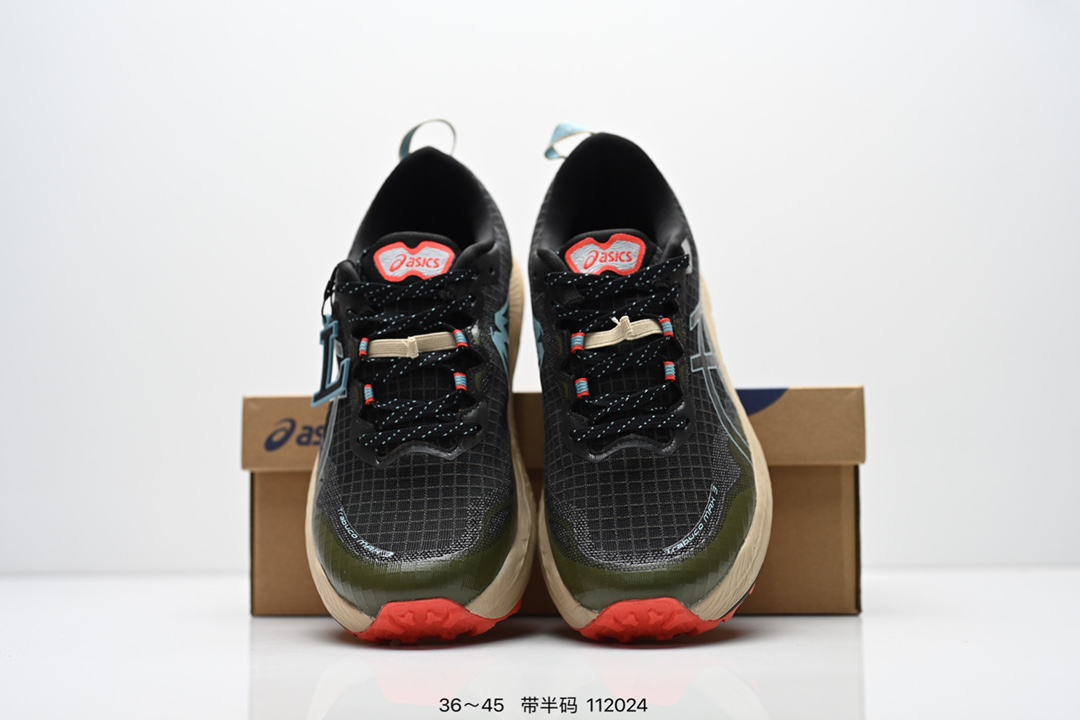 💰160
ASICS GEL-TRABUCO MAX 3 亚瑟士 网面透气 耐磨 越野跑步鞋
这双鞋的外观设计超级吸引人 简约大气 色彩搭配也很时尚 ASICS亚瑟士的独家GEL缓震科技 在跑步过程中感受到前所未有的舒适感 脚底仿佛踩在云端一般轻盈 这双鞋的抓地力也非常出色 无论是湿滑的泥泞小路还是崎岖的山路 它都能牢牢地抓住地面 
货号:1011B976-750
尺码:36 37 37.5 38 39 39.5 40.5 41.5 42 42.5 43.5 44 45
编码：112024
