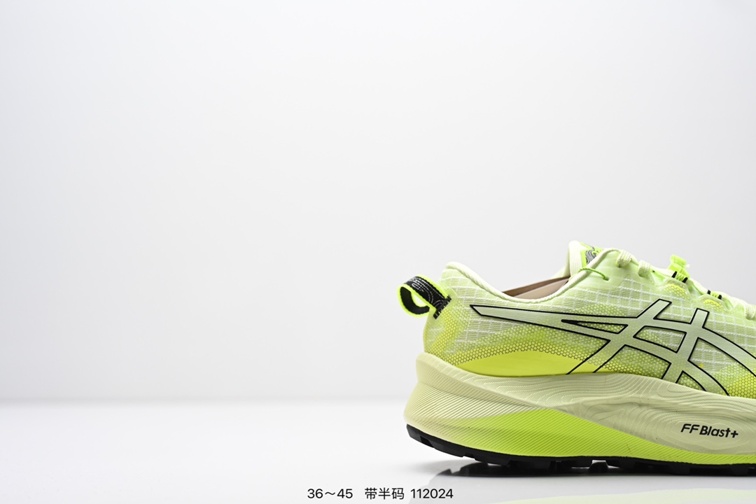 💰160
ASICS GEL-TRABUCO MAX 3 亚瑟士 网面透气 耐磨 越野跑步鞋
这双鞋的外观设计超级吸引人 简约大气 色彩搭配也很时尚 ASICS亚瑟士的独家GEL缓震科技 在跑步过程中感受到前所未有的舒适感 脚底仿佛踩在云端一般轻盈 这双鞋的抓地力也非常出色 无论是湿滑的泥泞小路还是崎岖的山路 它都能牢牢地抓住地面 
货号:1011B976-750
尺码:36 37 37.5 38 39 39.5 40.5 41.5 42 42.5 43.5 44 45
编码：112024