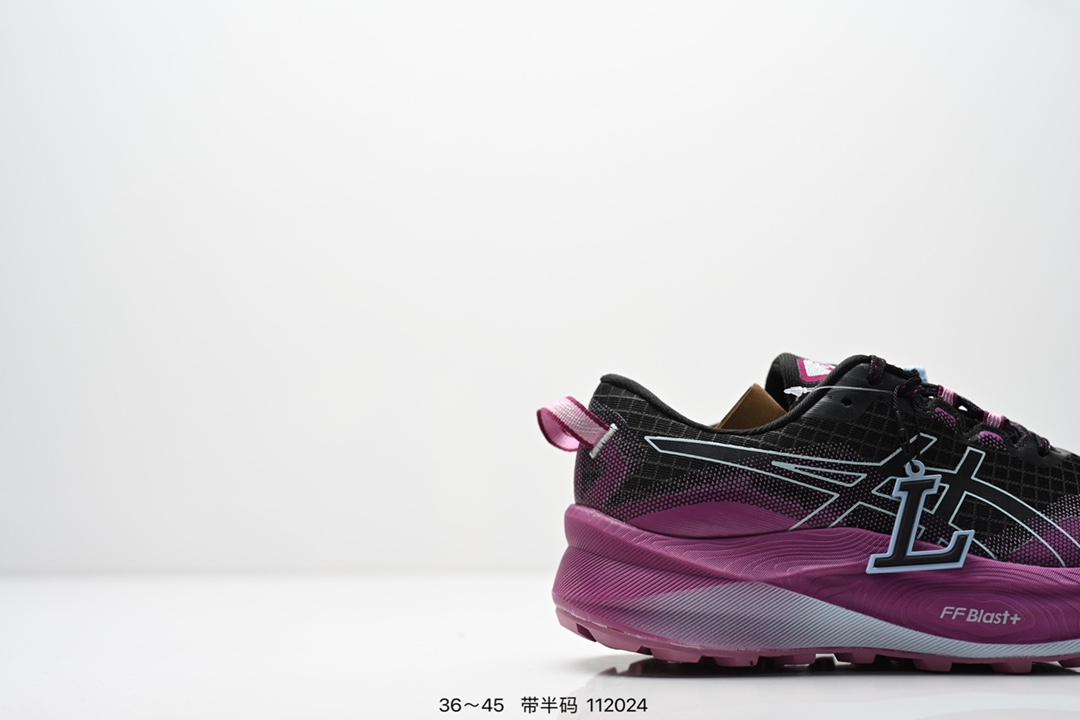 💰160
ASICS GEL-TRABUCO MAX 3 亚瑟士 网面透气 耐磨 越野跑步鞋
这双鞋的外观设计超级吸引人 简约大气 色彩搭配也很时尚 ASICS亚瑟士的独家GEL缓震科技 在跑步过程中感受到前所未有的舒适感 脚底仿佛踩在云端一般轻盈 这双鞋的抓地力也非常出色 无论是湿滑的泥泞小路还是崎岖的山路 它都能牢牢地抓住地面 
货号:1011B976-750
尺码:36 37 37.5 38 39 39.5 40.5 41.5 42 42.5 43.5 44 45
编码：112024