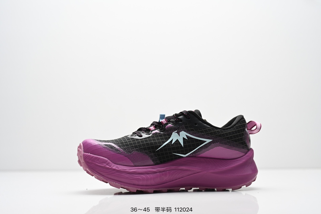 💰160
ASICS GEL-TRABUCO MAX 3 亚瑟士 网面透气 耐磨 越野跑步鞋
这双鞋的外观设计超级吸引人 简约大气 色彩搭配也很时尚 ASICS亚瑟士的独家GEL缓震科技 在跑步过程中感受到前所未有的舒适感 脚底仿佛踩在云端一般轻盈 这双鞋的抓地力也非常出色 无论是湿滑的泥泞小路还是崎岖的山路 它都能牢牢地抓住地面 
货号:1011B976-750
尺码:36 37 37.5 38 39 39.5 40.5 41.5 42 42.5 43.5 44 45
编码：112024