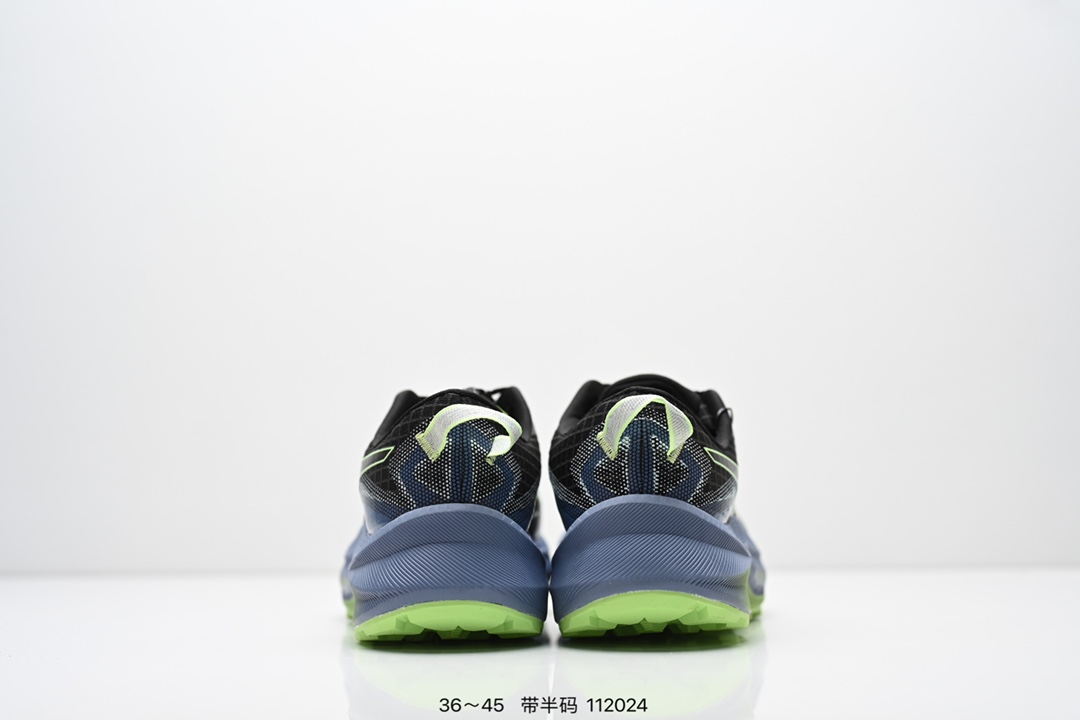 💰160
ASICS GEL-TRABUCO MAX 3 亚瑟士 网面透气 耐磨 越野跑步鞋
这双鞋的外观设计超级吸引人 简约大气 色彩搭配也很时尚 ASICS亚瑟士的独家GEL缓震科技 在跑步过程中感受到前所未有的舒适感 脚底仿佛踩在云端一般轻盈 这双鞋的抓地力也非常出色 无论是湿滑的泥泞小路还是崎岖的山路 它都能牢牢地抓住地面 
货号:1011B976-750
尺码:36 37 37.5 38 39 39.5 40.5 41.5 42 42.5 43.5 44 45
编码：112024