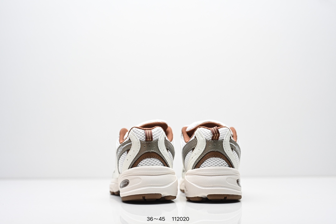 💰140
新款NB新百伦New Balance MR530系列复古老爹风网布跑步休闲运动鞋“黑白”
货号：MR530SD
尺码：如图所示
ID:112020
