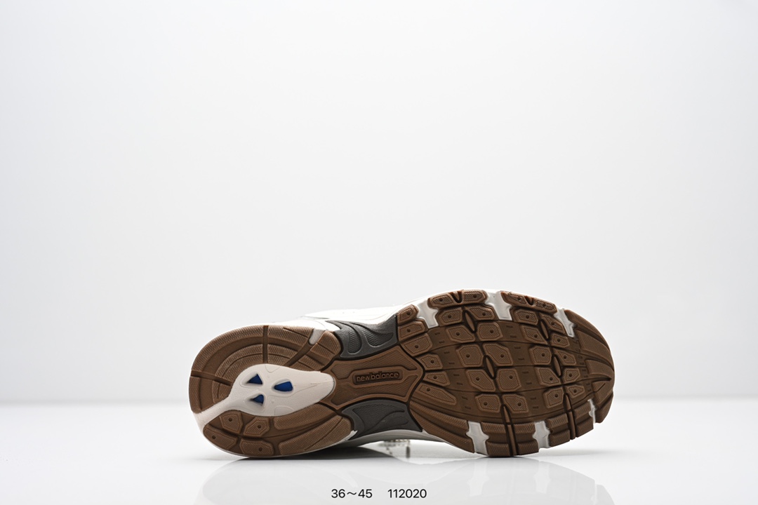 💰140
新款NB新百伦New Balance MR530系列复古老爹风网布跑步休闲运动鞋“黑白”
货号：MR530SD
尺码：如图所示
ID:112020
