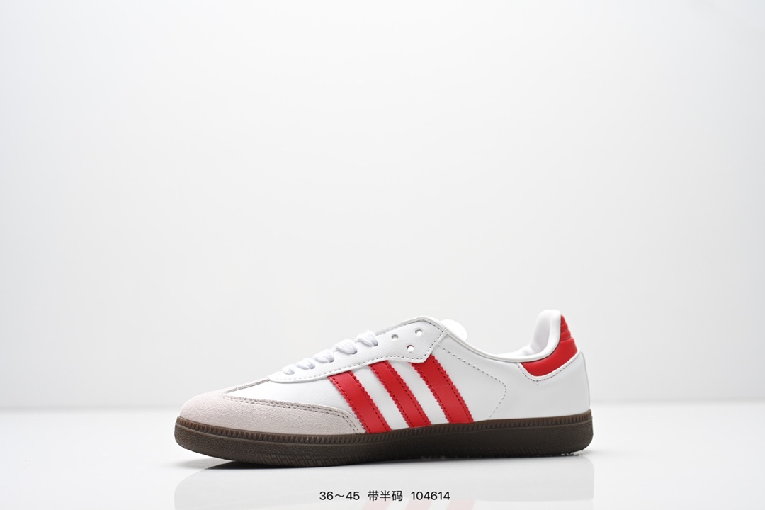 💰70
阿迪达斯 Original Samba OG 复古经典轻便板鞋 口碑大厂出品 品控大底版型不断改良更新 全套原纸板楦头开发 确保原汁原味 完美呈现版型 一比一鞋头弧度高度鞋身弧度 此版本只针对中端市场 皮料材质有所更替 其他数据细节工艺流程均保持一致 绝不口嗨 细节品控鞋型随意对比 正确烫金高频细节 原装纳米超迁皮料 独家私模橡胶大底 原盒原配 这款桑巴鞋展示了高质量的工艺 带有装饰的超锁缝制和无缝的手感 柔软、柔软的皮革造型和标志性的3条纹完成了精致的外观 正规合身鞋带 鞋面上有绒面鞋垫 橡胶鞋底 享受正畸套筒软感 自50年代首次亮相以来就一直在赢得粉丝的青睐 
货号：ID0478 
SIZE：36 36.5 37.5 38 38.5 39 40 40.5 41 42 42.5 43 44 44.5 45
编码：104614