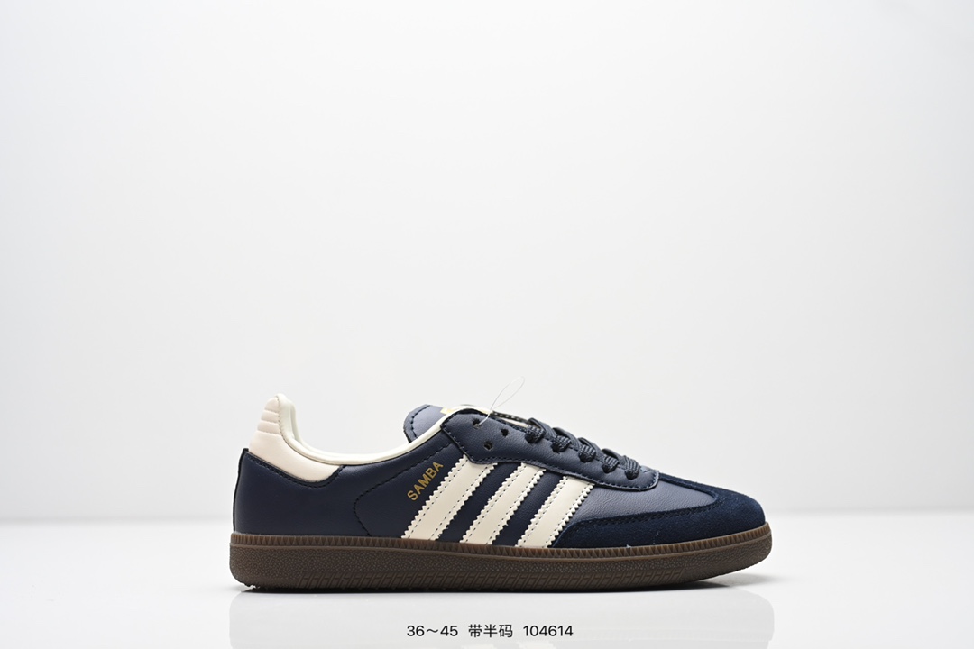 💰70
阿迪达斯 Original Samba OG 复古经典轻便板鞋 口碑大厂出品 品控大底版型不断改良更新 全套原纸板楦头开发 确保原汁原味 完美呈现版型 一比一鞋头弧度高度鞋身弧度 此版本只针对中端市场 皮料材质有所更替 其他数据细节工艺流程均保持一致 绝不口嗨 细节品控鞋型随意对比 正确烫金高频细节 原装纳米超迁皮料 独家私模橡胶大底 原盒原配 这款桑巴鞋展示了高质量的工艺 带有装饰的超锁缝制和无缝的手感 柔软、柔软的皮革造型和标志性的3条纹完成了精致的外观 正规合身鞋带 鞋面上有绒面鞋垫 橡胶鞋底 享受正畸套筒软感 自50年代首次亮相以来就一直在赢得粉丝的青睐 
货号：ID0478 
SIZE：36 36.5 37.5 38 38.5 39 40 40.5 41 42 42.5 43 44 44.5 45
编码：104614