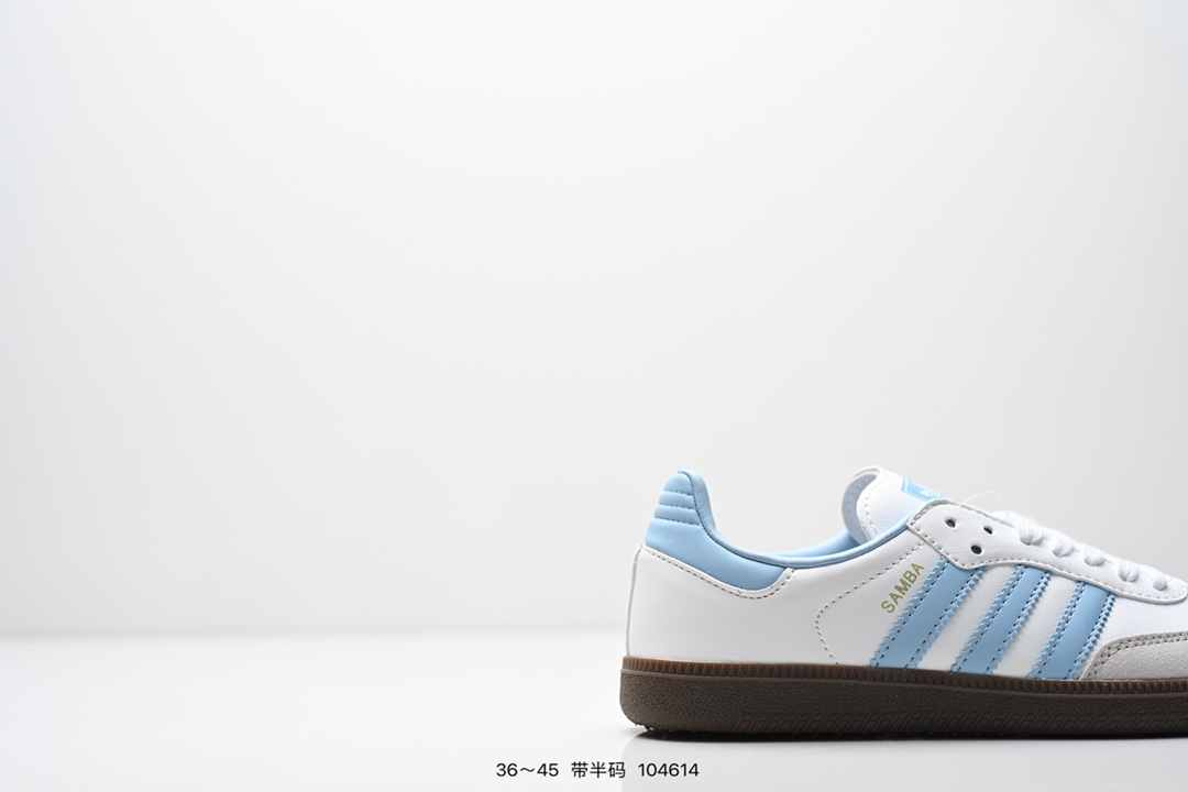 💰70
阿迪达斯 Original Samba OG 复古经典轻便板鞋 口碑大厂出品 品控大底版型不断改良更新 全套原纸板楦头开发 确保原汁原味 完美呈现版型 一比一鞋头弧度高度鞋身弧度 此版本只针对中端市场 皮料材质有所更替 其他数据细节工艺流程均保持一致 绝不口嗨 细节品控鞋型随意对比 正确烫金高频细节 原装纳米超迁皮料 独家私模橡胶大底 原盒原配 这款桑巴鞋展示了高质量的工艺 带有装饰的超锁缝制和无缝的手感 柔软、柔软的皮革造型和标志性的3条纹完成了精致的外观 正规合身鞋带 鞋面上有绒面鞋垫 橡胶鞋底 享受正畸套筒软感 自50年代首次亮相以来就一直在赢得粉丝的青睐 
货号：ID0478 
SIZE：36 36.5 37.5 38 38.5 39 40 40.5 41 42 42.5 43 44 44.5 45
编码：104614