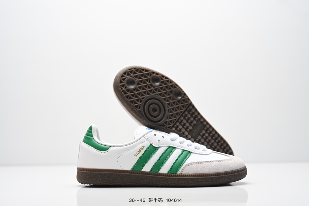 💰70
阿迪达斯 Original Samba OG 复古经典轻便板鞋 口碑大厂出品 品控大底版型不断改良更新 全套原纸板楦头开发 确保原汁原味 完美呈现版型 一比一鞋头弧度高度鞋身弧度 此版本只针对中端市场 皮料材质有所更替 其他数据细节工艺流程均保持一致 绝不口嗨 细节品控鞋型随意对比 正确烫金高频细节 原装纳米超迁皮料 独家私模橡胶大底 原盒原配 这款桑巴鞋展示了高质量的工艺 带有装饰的超锁缝制和无缝的手感 柔软、柔软的皮革造型和标志性的3条纹完成了精致的外观 正规合身鞋带 鞋面上有绒面鞋垫 橡胶鞋底 享受正畸套筒软感 自50年代首次亮相以来就一直在赢得粉丝的青睐 
货号：ID0478 
SIZE：36 36.5 37.5 38 38.5 39 40 40.5 41 42 42.5 43 44 44.5 45
编码：104614