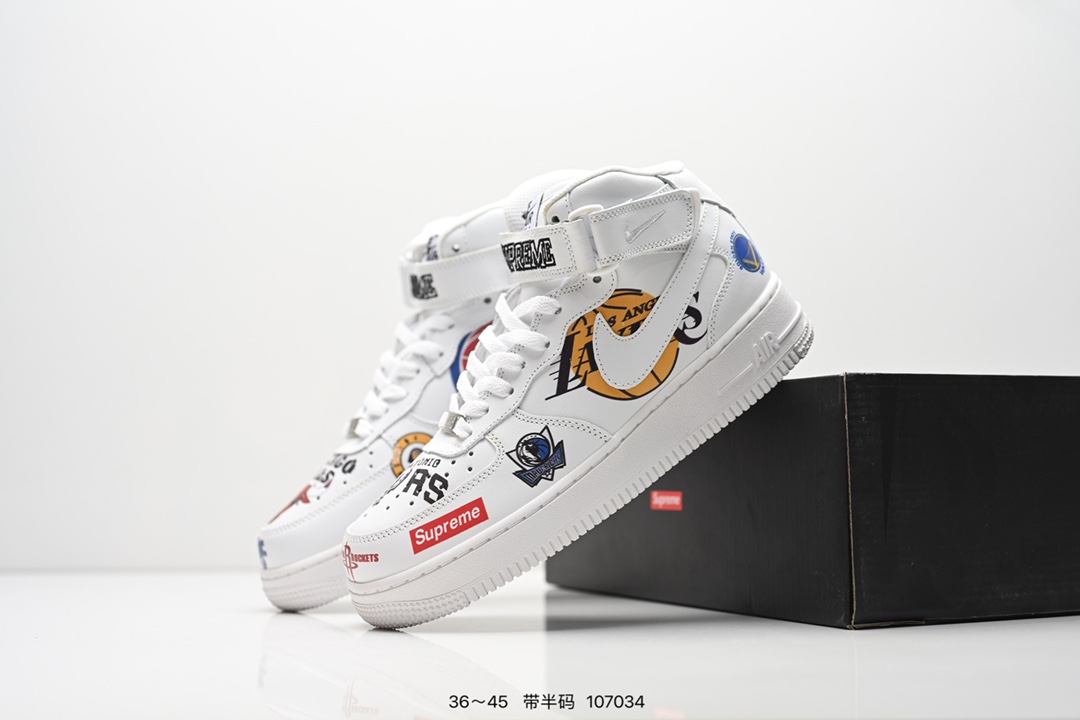 💰210
公司级：Nike Air Force 1 Mid 07
原楦头原纸板 打造纯正中帮空军版型
专注外贸渠道 全掌内置蜂窝气垫 
原盒配件 原厂中底钢印、拉帮完美 
官方货号:AQ8017-100
Size:36 36.5 37.5 38 38.5 39 40 40.5 41 42 42.5 43 44 45
ID：107034