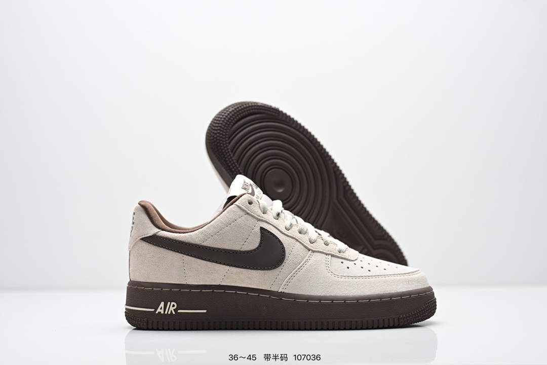 💰220
耐克Nike Air Force 1 Low  空军一号低帮百搭休闲运动板鞋。柔软、弹性十足的缓震性能和出色的中底设计，横跨复古与现代的外型结合，造就出风靡全球三十多年的Force 1
尺码：如图所示
编码：107036
货号：HQ3485