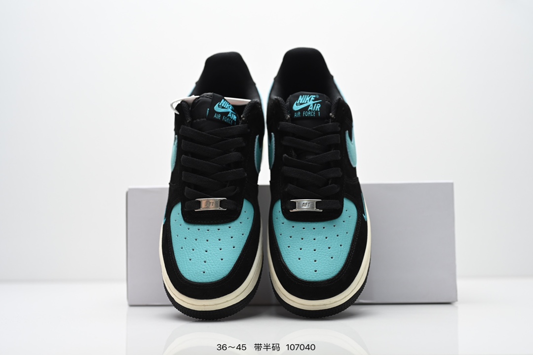 💰240
公司级：NIKE AIR FORCE 1‘07 LV8
原楦头原纸板 打造纯正低帮空军版型
专注外贸渠道 全掌内置蜂窝气垫 
原盒配件 原厂中底钢印、拉帮完美
货号:CW2288-111
Size:36 36.5 37.5 38 38.5 39 40 40.5 41 42 42.5 43 44 45
ID:107040