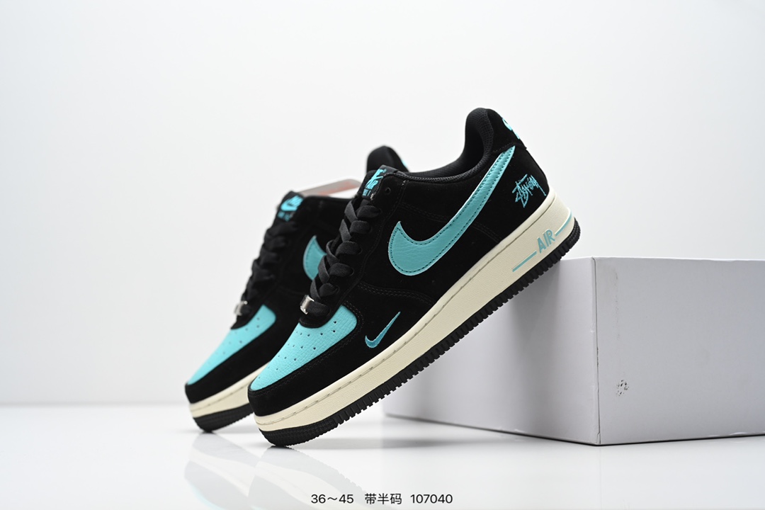 💰240
公司级：NIKE AIR FORCE 1‘07 LV8
原楦头原纸板 打造纯正低帮空军版型
专注外贸渠道 全掌内置蜂窝气垫 
原盒配件 原厂中底钢印、拉帮完美
货号:CW2288-111
Size:36 36.5 37.5 38 38.5 39 40 40.5 41 42 42.5 43 44 45
ID:107040