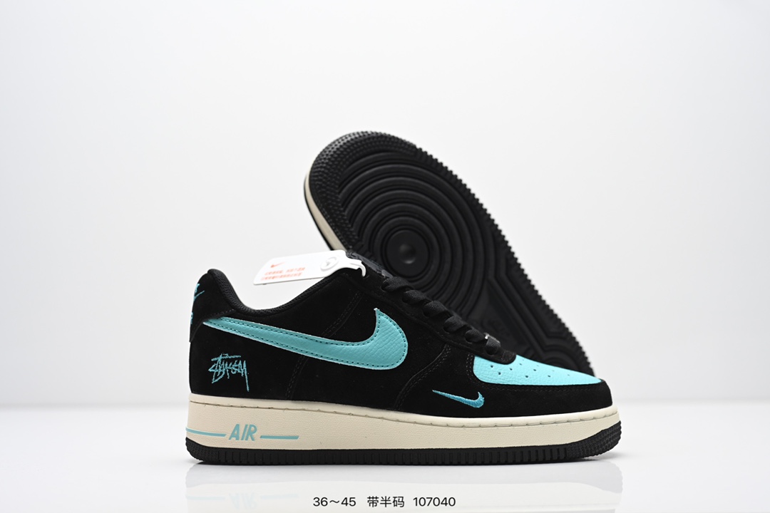 💰240
公司级：NIKE AIR FORCE 1‘07 LV8
原楦头原纸板 打造纯正低帮空军版型
专注外贸渠道 全掌内置蜂窝气垫 
原盒配件 原厂中底钢印、拉帮完美
货号:CW2288-111
Size:36 36.5 37.5 38 38.5 39 40 40.5 41 42 42.5 43 44 45
ID:107040