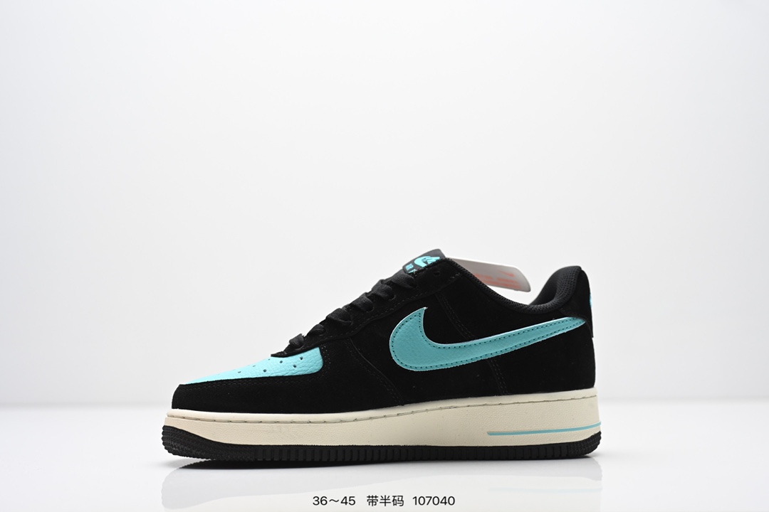 💰240
公司级：NIKE AIR FORCE 1‘07 LV8
原楦头原纸板 打造纯正低帮空军版型
专注外贸渠道 全掌内置蜂窝气垫 
原盒配件 原厂中底钢印、拉帮完美
货号:CW2288-111
Size:36 36.5 37.5 38 38.5 39 40 40.5 41 42 42.5 43 44 45
ID:107040