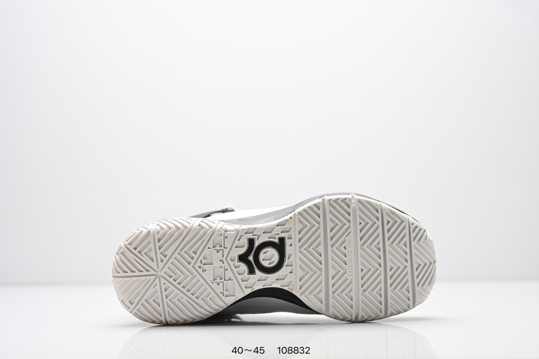 💰200
公司级：Nike KD Trey 5 IX EP 杜兰特
升级版原楦原纸版数据开发版型#采用热熔织物鞋面材质#配置Zoom气垫缓震#搭配全掌Renew科技泡棉缓震中底#外置优质橡胶大底❗️新一代 KD 支线，耐克Nike KD Trey 5 IX EP”Oreo“凯文·杜兰特简版5代中帮休闲运动篮球鞋
货号：844573
尺码：40 40.5 41 42 42.5 43 44 45 
ID：108832