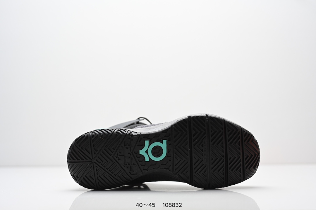 💰200
公司级：Nike KD Trey 5 IX EP 杜兰特
升级版原楦原纸版数据开发版型#采用热熔织物鞋面材质#配置Zoom气垫缓震#搭配全掌Renew科技泡棉缓震中底#外置优质橡胶大底❗️新一代 KD 支线，耐克Nike KD Trey 5 IX EP”Oreo“凯文·杜兰特简版5代中帮休闲运动篮球鞋
货号：844573
尺码：40 40.5 41 42 42.5 43 44 45 
ID：108832