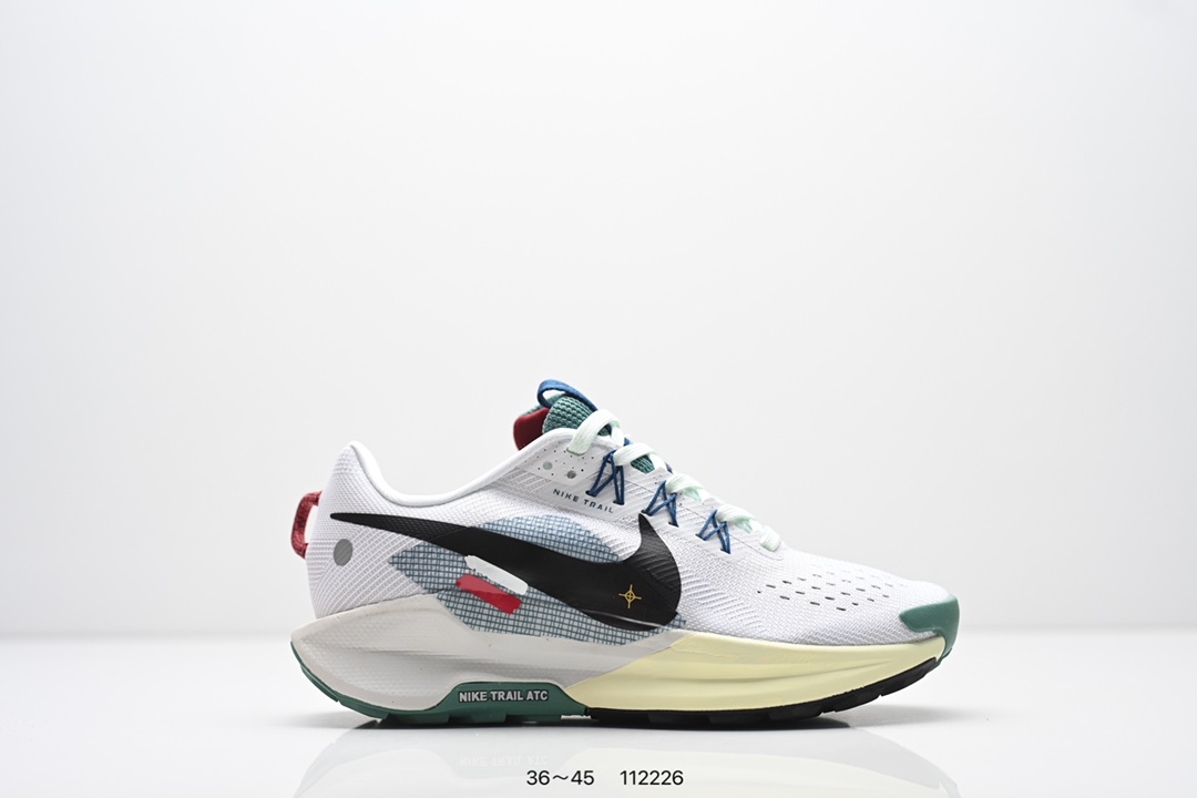 耐克(NIKE)PEGASUSTRAIL5男女士越野跑步鞋夏新款耐克飞马该鞋款搭载出众回弹的 ReactX 泡绵中底,多种地面,皆可轻松驾驭.采用别致设计.上脚潮鞋,踏上 GR 11 步道,穿越比利牛斯山脉,以海岸灯塔作为向导,从地中海一路畅跑到坎塔布里亚海.外侧饰有红白彩绘条纹图案,灵感源于越野途中路标的颜色.Nike ReactX 泡绵轻盈耐穿,令双足贴近地面,塑就柔软顺畅的非凡迈步体验.鞋头高磨损区域融入橡胶和紧密织物.鞋面采用织物搭配开孔设计,塑就出色透气性.外底精简橡胶用量,可实现公路到小径的顺畅过渡;同时保留了全掌型 ReactX 中底设计.改良抓地底纹结合橡胶材质,提供可驾驭崎岖小径的出众抓地力,同时令你在公路上顺畅迈步.Flywire 技术,有助稳固中足. 货号:DV3865 尺码:看图所示 编码:112226