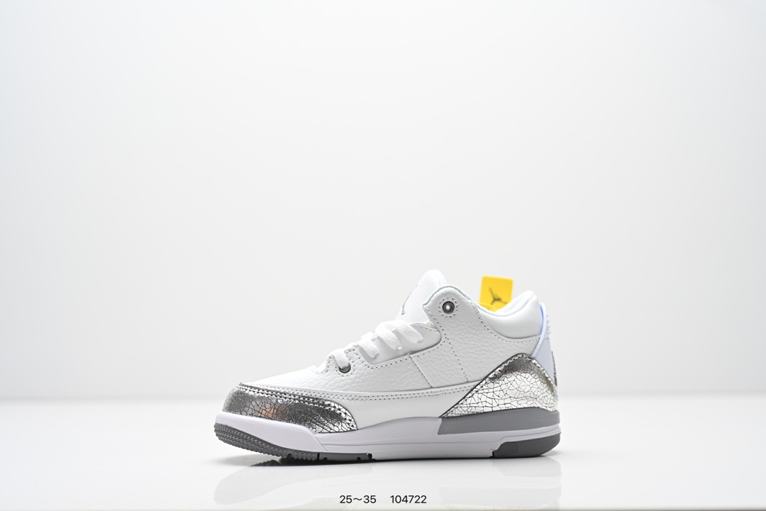 图片[3]-童鞋：Air Jordan 3 Retro 复刻白水泥 AJ3 乔丹3代 aj3 乔3 经典复刻白水泥 乔丹篮球鞋系列 鞋身以白色为主调，采用优质皮革材质搭配鞋头及后跟处的经典元素爆裂纹，搭配灰色外底，简约而不失活力，纯色鞋身也很好地渲染了其不凡的质感。至于细节，该鞋款后跟处的Jumpman Logo同样采用黑色打造，鞋口及鞋面则添加了透气孔设计，更适合炎热的夏日。 货号：DN3707-100 尺码：如图所示-选品中心