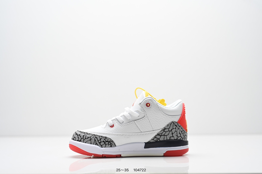 图片[3]-童鞋：Air Jordan 3 Retro 复刻白水泥 AJ3 乔丹3代 aj3 乔3 经典复刻白水泥 乔丹篮球鞋系列 鞋身以白色为主调，采用优质皮革材质搭配鞋头及后跟处的经典元素爆裂纹，搭配灰色外底，简约而不失活力，纯色鞋身也很好地渲染了其不凡的质感。至于细节，该鞋款后跟处的Jumpman Logo同样采用黑色打造，鞋口及鞋面则添加了透气孔设计，更适合炎热的夏日。 货号：DN3707-100 尺码：如图所示-选品中心