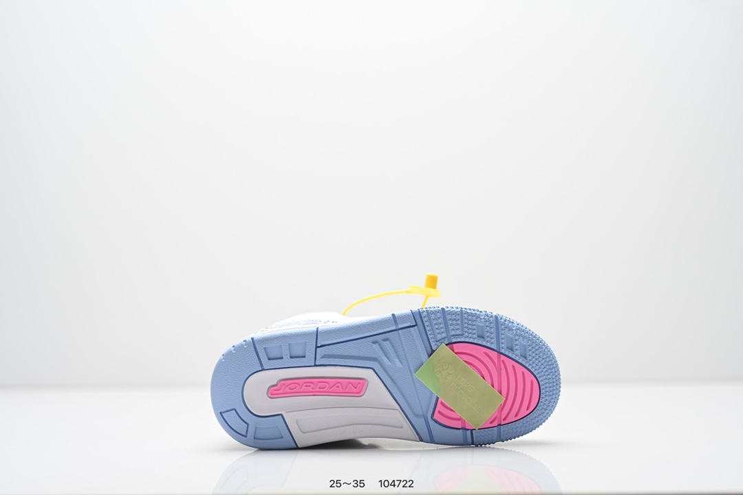 图片[6]-童鞋：Air Jordan 3 Retro 复刻白水泥 AJ3 乔丹3代 aj3 乔3 经典复刻白水泥 乔丹篮球鞋系列 鞋身以白色为主调，采用优质皮革材质搭配鞋头及后跟处的经典元素爆裂纹，搭配灰色外底，简约而不失活力，纯色鞋身也很好地渲染了其不凡的质感。至于细节，该鞋款后跟处的Jumpman Logo同样采用黑色打造，鞋口及鞋面则添加了透气孔设计，更适合炎热的夏日。 货号：DN3707-100 尺码：如图所示-选品中心