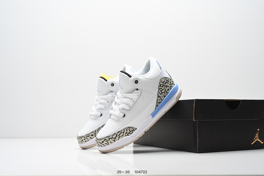 图片[9]-童鞋：Air Jordan 3 Retro 复刻白水泥 AJ3 乔丹3代 aj3 乔3 经典复刻白水泥 乔丹篮球鞋系列 鞋身以白色为主调，采用优质皮革材质搭配鞋头及后跟处的经典元素爆裂纹，搭配灰色外底，简约而不失活力，纯色鞋身也很好地渲染了其不凡的质感。至于细节，该鞋款后跟处的Jumpman Logo同样采用黑色打造，鞋口及鞋面则添加了透气孔设计，更适合炎热的夏日。 货号：DN3707-100 尺码：如图所示-选品中心