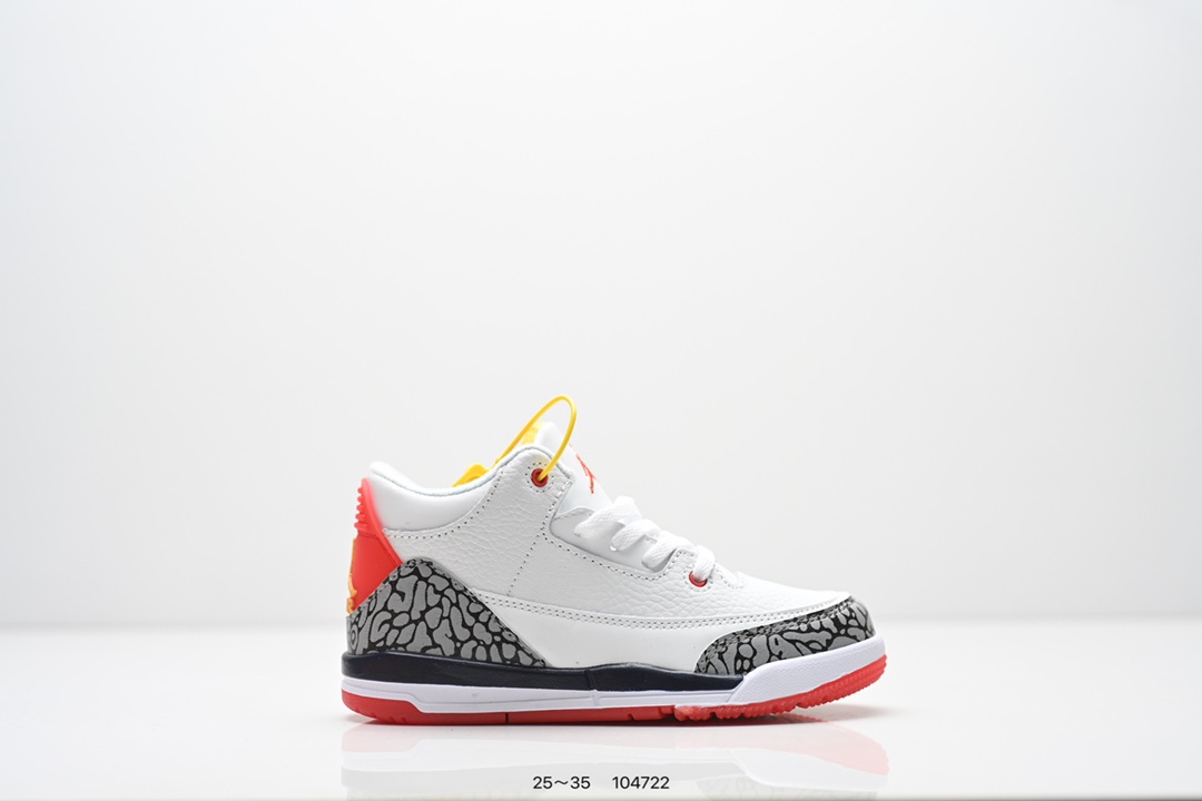 图片[3]-集合 童鞋：Air Jordan 3 Retro 复刻白水泥 AJ3 乔丹3代 aj3 乔3 经典复刻白水泥 乔丹篮球鞋系列 鞋身以白色为主调，采用优质皮革材质搭配鞋头及后跟处的经典元素爆裂纹，搭配灰色外底，简约而不失活力，纯色鞋身也很好地渲染了其不凡的质感。至于细节，该鞋款后跟处的Jumpman Logo同样采用黑色打造，鞋口及鞋面则添加了透气孔设计，更适合炎热的夏日。 货号：DN3707-100 尺码：如图所示-选品中心