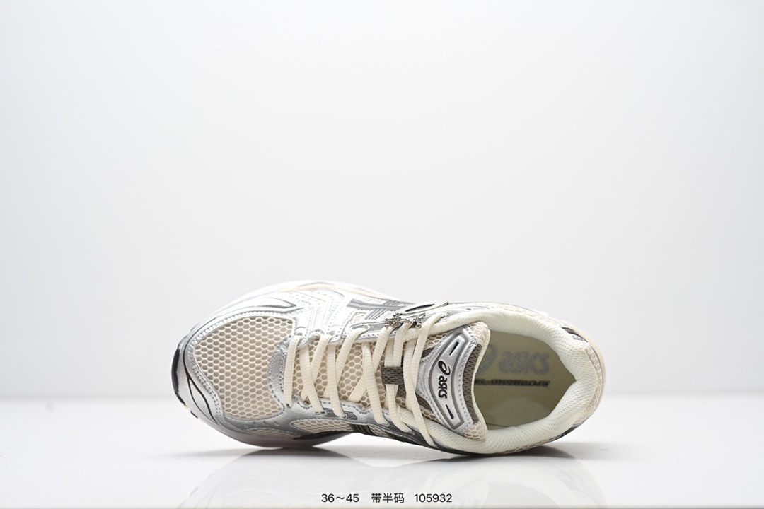 Asics Gel-Kayano 14 ASICS (亚瑟士) 是日本实业家鬼家喜八郎创立的跑鞋运动品牌,名宇想法源自著名的拉丁谚语’AnimaSana In Corpore Sano’,意为“健全的精神寓于强健的体魄”.正如其名字的含义,ASICS亚瑟 士一直坚信保持身体的健康与活力是打造健康快乐的生活方式的最佳途径.亚瑟士的跑鞋、篮球鞋等系列集专业与美貌于一身,拥有极高的热度.2016年,ASICS在“2016年日本最佳全球品牌“排行榜名列第17名. 货号:1201A161-301 编码:105932 半