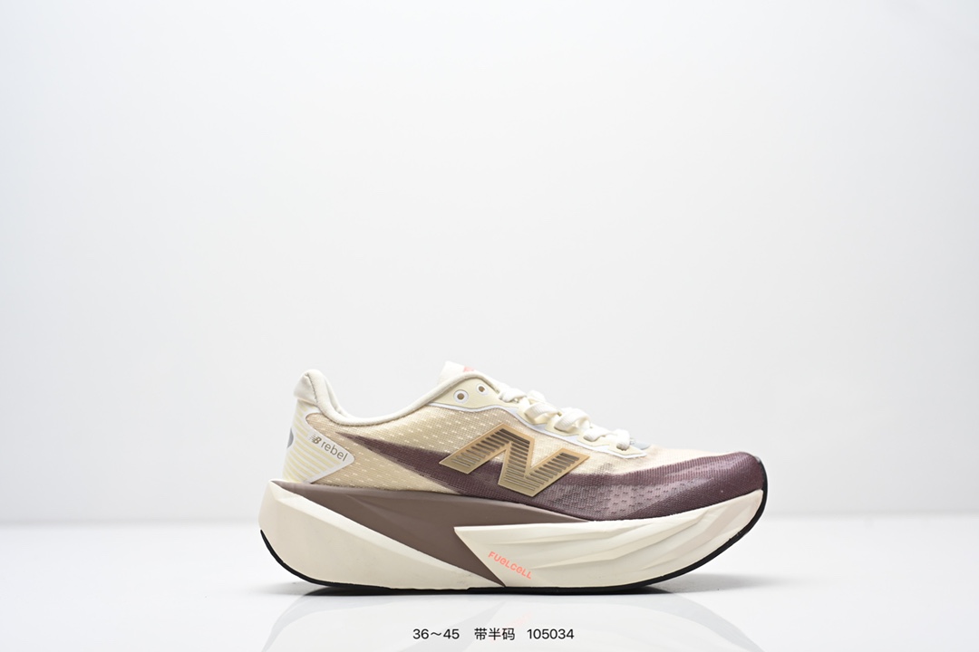 New Balance FuelCell SuperComp Trainer V2 新百伦NB系列超轻量化低帮休闲运动慢跑鞋 耗时半年之久 真正原厂数据开发 原厂网纱 正确卡色皮料冲裁组合 匠心打造 新款 FuelCell SuperComp Trainer v2 的设计旨在外观、手感和性能不同 在这一新的能源弧技术中 采用拱形碳纤维板夹在两层 FuelCell 缓冲之间 穿过鞋子中间留有一个空心通道 每次脚步时 板都平成空隙 并在重新塑造时返回能量 创造出高反弹的推进感 货号:MFCXLB4 尺码:看图所示 编码:105034