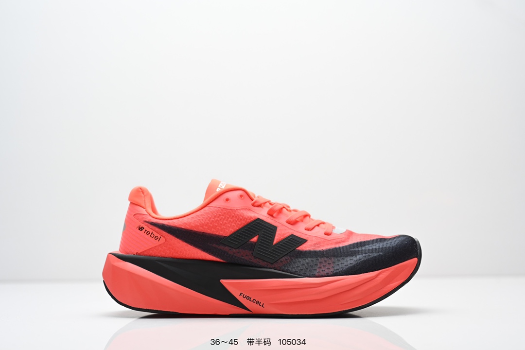 Stone Island x New Balance FuelCell 轻量跑鞋 超轻量化低帮休闲运动慢跑鞋 #原楦原纸版开发版型 采用超轻透气3D针织网眼材料结构鞋面及打印Logo细节 中底嵌入FuelCell轻量化技术组合全掌碳纤维板 货号:MFCXLB4 尺码:看图所示 编码:105034