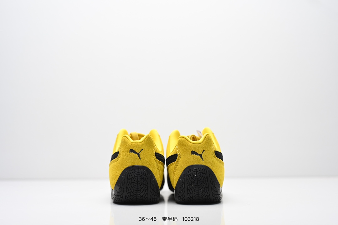 90💰B版
Rose x PUMA彪马 Speedcat 系列 情侣 薄底 赛车 德训双鞋带 舒适百搭 生活休闲鞋 男女同款
PUMA Speedcat为蓝本,融入Rosé品牌标志性的蝴蝶结双鞋带设计,鞋侧及后跟新增鞋带穿孔,可自由缠绕鞋身打造蝴蝶结造型,为硬朗的赛车鞋增添柔美气质。
鞋面采用细腻的头层牛皮,质感柔软,油光锃亮,侧面的白色LOGO也是皮质的,鞋舌处和鞋垫上印有彪马和Rose的联名LOGO。
鞋底厚度仅1.8cm,比普通运动鞋轻20%以上,搭配加厚鞋垫,缓震表现出色,走路轻盈舒适,久走不累。鞋面采用亲肤透气网布+环保PU材质,夏天穿也不闷脚。
有黑色和奶油色等配色,黑色款经典百搭,奶油色款则以温柔奶杏白+浅灰条纹为主,搭配牛仔裤、短裙等都超有氛围感,适合多种场合穿着。
size:36 37 37.5 38 38.5 39 40 40.5 41 42 42.5 43 44 44.5 45