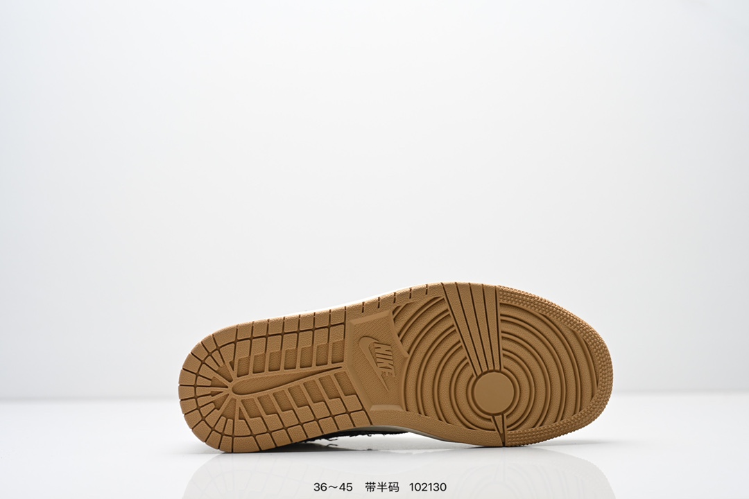 💰190
AJ1倒勾Travis Scott x Air Jordan 1 ” Reverse Mocha “ AJ1乔1 TS 闪电 联名倒钩 低帮文化篮球鞋
货号:XX3168
尺码:36 36.5 37.5 38 38.5 39 40 40.5 41 42 42.5 43 44 45 
ID:102130