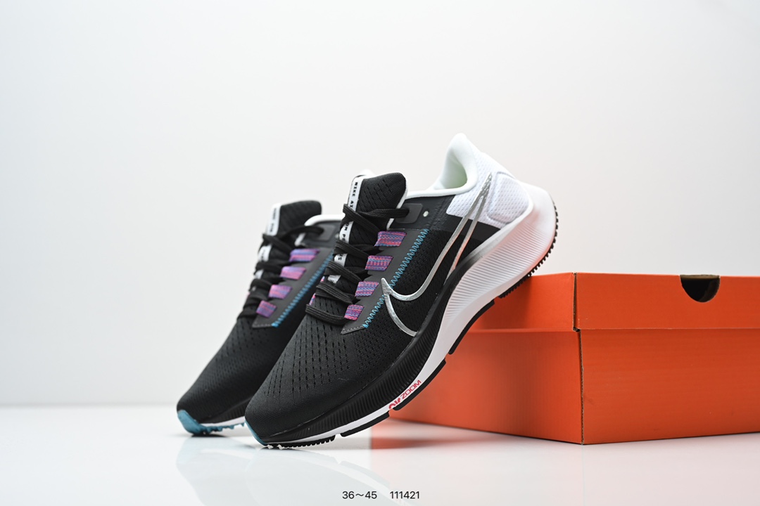 集合💰105
耐克 Nike Air Zoom Pegasus 38 登月38 带气垫缓震跑步鞋时尚慢跑鞋休闲运动鞋时尚男女老爹鞋。耐克Nike Zoom Pegasus 38代 飞马涡轮增压马拉松慢跑鞋内里嵌入定型海绵#中底搭载前Zoom+全掌React配置飞马38代跑鞋,双数小改款,中底保持前Zoom+全掌React的配置,鞋面为不同织物结构的工程网面,透气舒适。
类型:男女鞋
货号:CW7356
码数:36-45
编码: 111421