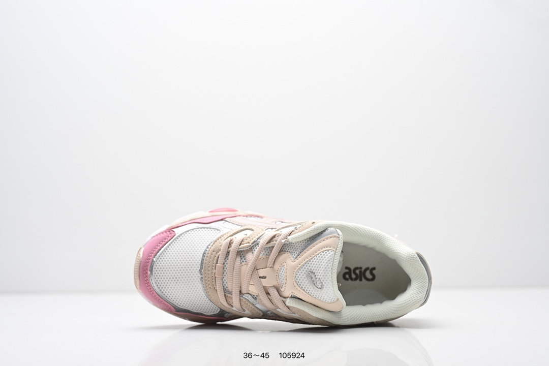💰120
Asics Gel-NYC 复古单品
亚瑟士新款厚底街头运动休闲鞋
ASICS亚瑟士推出全新GEL-NYC,彰显纽约都市活力。这次的新系列融入了多个版本GEL的经典设计风格,广受好评。其设计灵感来源于GEL-NIMBUS 3,GEL-MC PLUS V 和 GEL-CUMULUS 16 这些往日经典鞋款。GEL-NYC使用GEL-CUMULUS 16鞋款的鞋楦设计,展现了独特的现代化美学。鞋底采用了轻质发泡材料,并在后跟和前掌处采用了ASICS亚瑟士核心科技——GEL缓震胶,赋予鞋款强大的缓冲性能,提供了更柔软舒适的穿着体验。而在原有设计的启发之上,此次鞋款采用更贴合当今潮流趋势的材料和创新技术,展现出纽约充满活力的都市精神。
货号:1203A372-600
Size:36~45
编码:105924