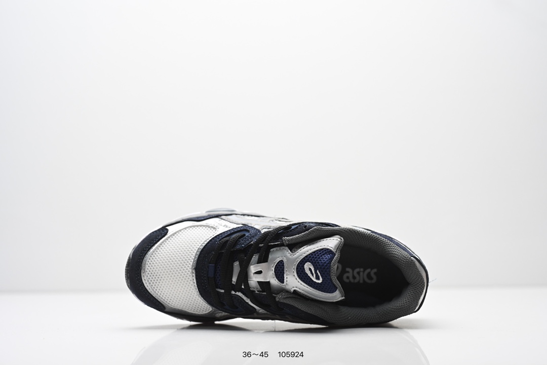 💰120
Asics Gel-NYC 复古单品
亚瑟士新款厚底街头运动休闲鞋
ASICS亚瑟士推出全新GEL-NYC,彰显纽约都市活力。这次的新系列融入了多个版本GEL的经典设计风格,广受好评。其设计灵感来源于GEL-NIMBUS 3,GEL-MC PLUS V 和 GEL-CUMULUS 16 这些往日经典鞋款。GEL-NYC使用GEL-CUMULUS 16鞋款的鞋楦设计,展现了独特的现代化美学。鞋底采用了轻质发泡材料,并在后跟和前掌处采用了ASICS亚瑟士核心科技——GEL缓震胶,赋予鞋款强大的缓冲性能,提供了更柔软舒适的穿着体验。而在原有设计的启发之上,此次鞋款采用更贴合当今潮流趋势的材料和创新技术,展现出纽约充满活力的都市精神。
货号:1203A372-600
Size:36~45
编码:105924