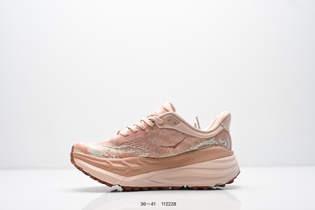 💰140
HOKA ONE ONE Stinson Atr 7
低帮专业越野跑步鞋 实拍首发
作为 HOKA 传统鞋履的第六版 Stinson ATR 6继续在道路和非电网中提供多功能舒适性
Stinson ATR 6在整个HOKA产品系列中以最高的体积堆叠高度提供相同的舒适脚下体验
是名副其实的“气垫船” 与前代产品相比
这款多功能全地形鞋重量更轻 稳定性更高
采用从消费后废塑料中提取的回收Unif REPREVE®纱线 鞋带内新集成的孔眼提供独立支撑 而精致的鞋跟领提供舒适的贴合感
紧密间隔的凸耳确保稳定性
Stinson ATR 6将激进的美学与性能相结合
继续将全地形置于 ATR中
官方货号: 1110506ZR
尺码:看图所示
编号:112228