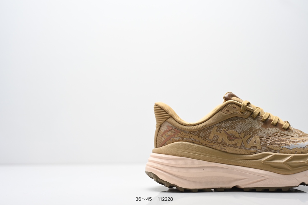 💰140
HOKA ONE ONE Stinson Atr 7
低帮专业越野跑步鞋 实拍首发
作为 HOKA 传统鞋履的第六版 Stinson ATR 6继续在道路和非电网中提供多功能舒适性
Stinson ATR 6在整个HOKA产品系列中以最高的体积堆叠高度提供相同的舒适脚下体验
是名副其实的“气垫船” 与前代产品相比
这款多功能全地形鞋重量更轻 稳定性更高
采用从消费后废塑料中提取的回收Unif REPREVE®纱线 鞋带内新集成的孔眼提供独立支撑 而精致的鞋跟领提供舒适的贴合感
紧密间隔的凸耳确保稳定性
Stinson ATR 6将激进的美学与性能相结合
继续将全地形置于 ATR中
官方货号: 1110506ZR
尺码:看图所示
编号:112228