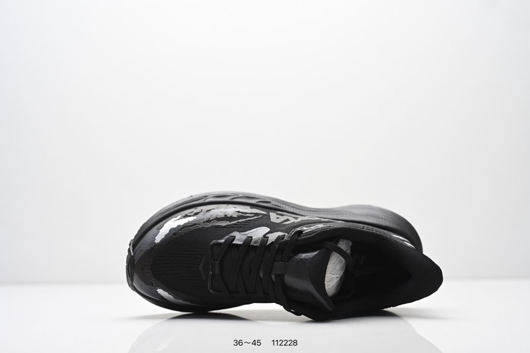 💰140
HOKA ONE ONE Stinson Atr 7
低帮专业越野跑步鞋 实拍首发
作为 HOKA 传统鞋履的第六版 Stinson ATR 6继续在道路和非电网中提供多功能舒适性
Stinson ATR 6在整个HOKA产品系列中以最高的体积堆叠高度提供相同的舒适脚下体验
是名副其实的“气垫船” 与前代产品相比
这款多功能全地形鞋重量更轻 稳定性更高
采用从消费后废塑料中提取的回收Unif REPREVE®纱线 鞋带内新集成的孔眼提供独立支撑 而精致的鞋跟领提供舒适的贴合感
紧密间隔的凸耳确保稳定性
Stinson ATR 6将激进的美学与性能相结合
继续将全地形置于 ATR中
官方货号: 1110506ZR
尺码:看图所示
编号:112228