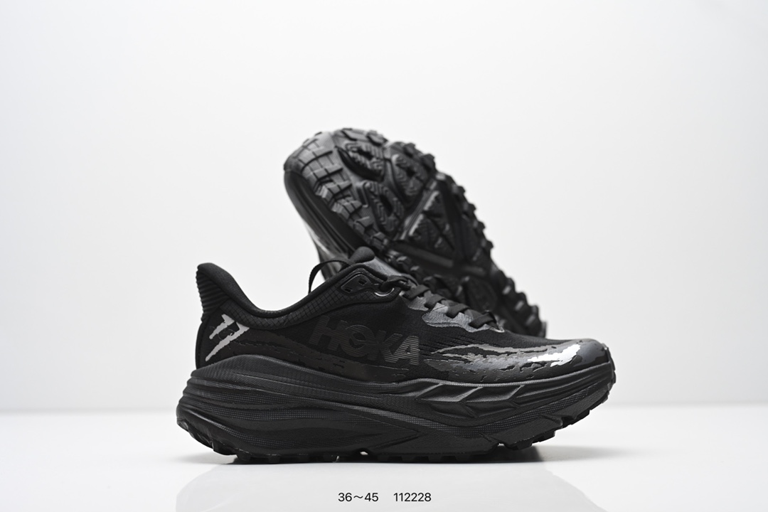 💰140
HOKA ONE ONE Stinson Atr 7
低帮专业越野跑步鞋 实拍首发
作为 HOKA 传统鞋履的第六版 Stinson ATR 6继续在道路和非电网中提供多功能舒适性
Stinson ATR 6在整个HOKA产品系列中以最高的体积堆叠高度提供相同的舒适脚下体验
是名副其实的“气垫船” 与前代产品相比
这款多功能全地形鞋重量更轻 稳定性更高
采用从消费后废塑料中提取的回收Unif REPREVE®纱线 鞋带内新集成的孔眼提供独立支撑 而精致的鞋跟领提供舒适的贴合感
紧密间隔的凸耳确保稳定性
Stinson ATR 6将激进的美学与性能相结合
继续将全地形置于 ATR中
官方货号: 1110506ZR
尺码:看图所示
编号:112228