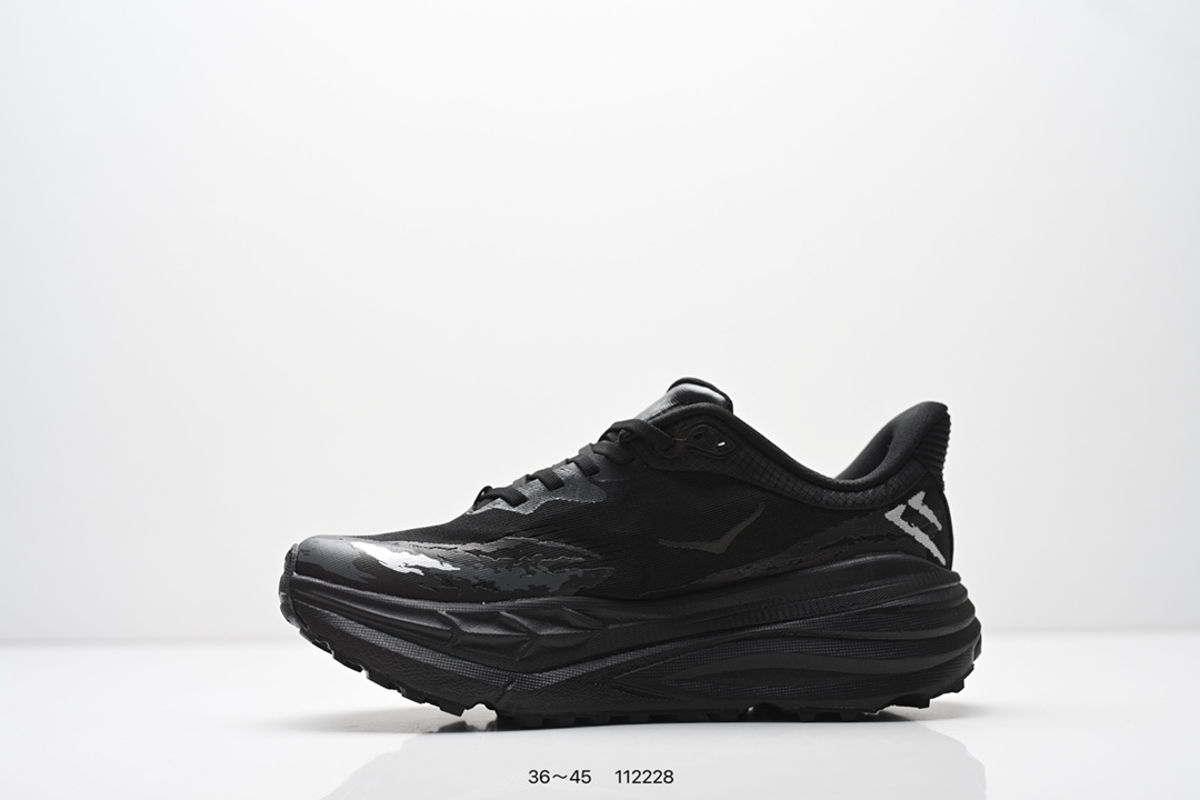 💰140
HOKA ONE ONE Stinson Atr 7
低帮专业越野跑步鞋 实拍首发
作为 HOKA 传统鞋履的第六版 Stinson ATR 6继续在道路和非电网中提供多功能舒适性
Stinson ATR 6在整个HOKA产品系列中以最高的体积堆叠高度提供相同的舒适脚下体验
是名副其实的“气垫船” 与前代产品相比
这款多功能全地形鞋重量更轻 稳定性更高
采用从消费后废塑料中提取的回收Unif REPREVE®纱线 鞋带内新集成的孔眼提供独立支撑 而精致的鞋跟领提供舒适的贴合感
紧密间隔的凸耳确保稳定性
Stinson ATR 6将激进的美学与性能相结合
继续将全地形置于 ATR中
官方货号: 1110506ZR
尺码:看图所示
编号:112228