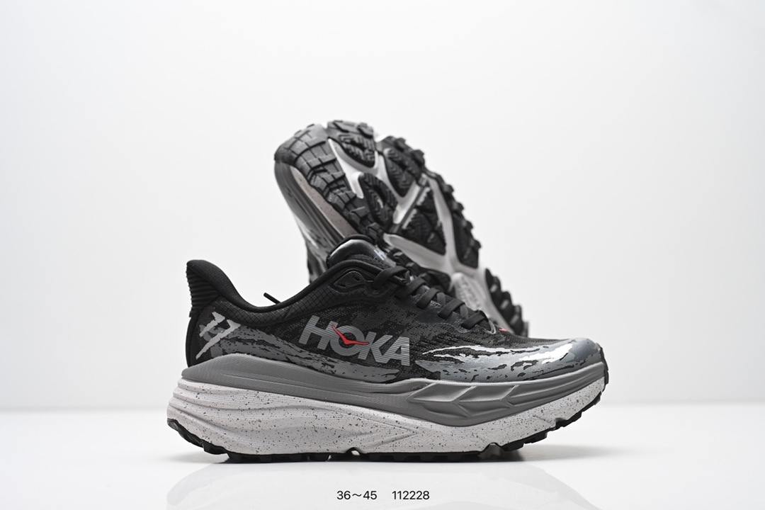 💰140
HOKA ONE ONE Stinson Atr 7
低帮专业越野跑步鞋 实拍首发
作为 HOKA 传统鞋履的第六版 Stinson ATR 6继续在道路和非电网中提供多功能舒适性
Stinson ATR 6在整个HOKA产品系列中以最高的体积堆叠高度提供相同的舒适脚下体验
是名副其实的“气垫船” 与前代产品相比
这款多功能全地形鞋重量更轻 稳定性更高
采用从消费后废塑料中提取的回收Unif REPREVE®纱线 鞋带内新集成的孔眼提供独立支撑 而精致的鞋跟领提供舒适的贴合感
紧密间隔的凸耳确保稳定性
Stinson ATR 6将激进的美学与性能相结合
继续将全地形置于 ATR中
官方货号: 1110506ZR
尺码:看图所示
编号:112228