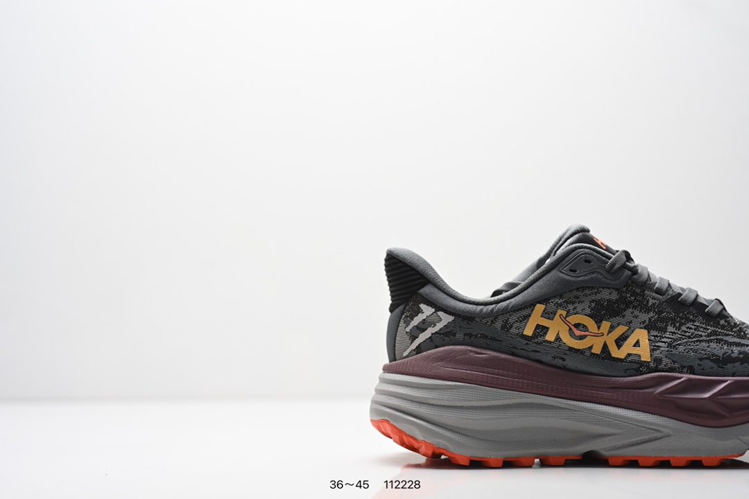 💰140
HOKA ONE ONE Stinson Atr 7
低帮专业越野跑步鞋 实拍首发
作为 HOKA 传统鞋履的第六版 Stinson ATR 6继续在道路和非电网中提供多功能舒适性
Stinson ATR 6在整个HOKA产品系列中以最高的体积堆叠高度提供相同的舒适脚下体验
是名副其实的“气垫船” 与前代产品相比
这款多功能全地形鞋重量更轻 稳定性更高
采用从消费后废塑料中提取的回收Unif REPREVE®纱线 鞋带内新集成的孔眼提供独立支撑 而精致的鞋跟领提供舒适的贴合感
紧密间隔的凸耳确保稳定性
Stinson ATR 6将激进的美学与性能相结合
继续将全地形置于 ATR中
官方货号: 1110506ZR
尺码:看图所示
编号:112228