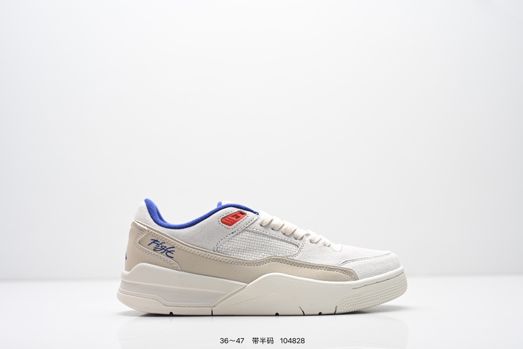 💰140
耐克 NIKE 乔丹 JORDAN FLIGHT COURT 时尚休闲 防滑耐磨 低帮运动鞋 复古篮球鞋 男女同款 Jordan「新鞋型」又来了！新配色曝光！滑板与篮球的有机结合，使得鞋款呈现不一样的风味。这款鞋集风格与性能于一身，体现了Jordan品牌的高端特色。其流畅设计、配色、高质量材料和标志性Jumpman标志，不仅提升了运动表现，还确保了舒适度和耐用性，是篮球运动员和时尚爱好者的理想选择。鞋底的设计不仅好看，走路也超舒服，无论是运动还是日常出街都适配。我愿称它为近期最爱的战靴，有了它出街回头率满满，谁穿谁好看！#flightcourt   #潮鞋推荐  #是一眼就让人心动的鞋子  #一眼沦陷的好鞋  #质感不错的AJ分享

货号:  HF3255
尺码:  36-47含半码
编码:  104828